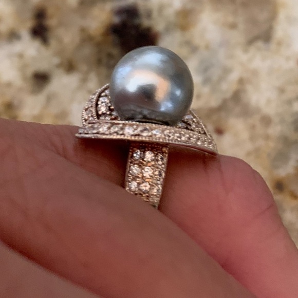 🔥🔥NEW NBW TULIP CZ & SIMULATED BLACK PEARL RING - Picture 3 of 3